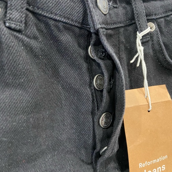 Reformation Charlie High Rise Jean Shorts Seattle Black Women’s Size 24 New - Picture 3 of 6